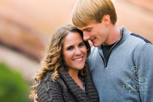 Rebekkah and Gabe’s Perfect Autumn Engagement Session