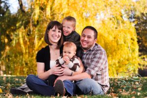 A Perfect Autumn Family Session in Colorado Springs (Monument Valley Park)
